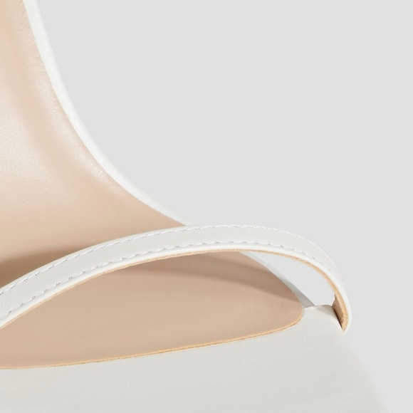 Stuart Weitzman | Shoes | Nudistcurve 0 Sandal In White  Stuart Weitzman
Nudistcurve 100 Sandals WHite 9.5